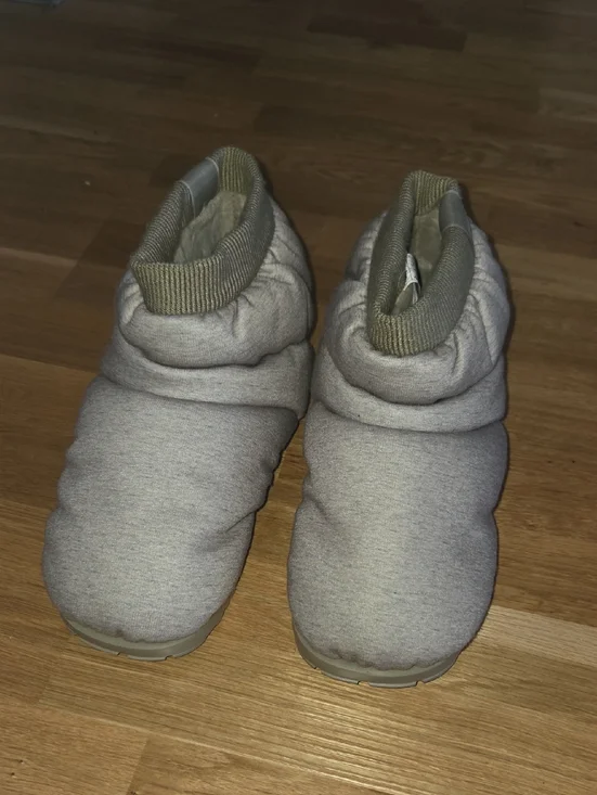 Women's UGG Slippers - Spaceslider Jersey Bootie - Picture 1 of 4